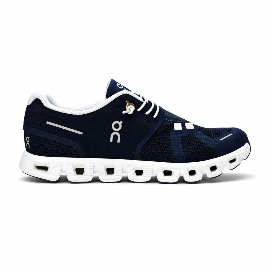 On Cloud 5 Waterproof (WMN) – Midnight  White