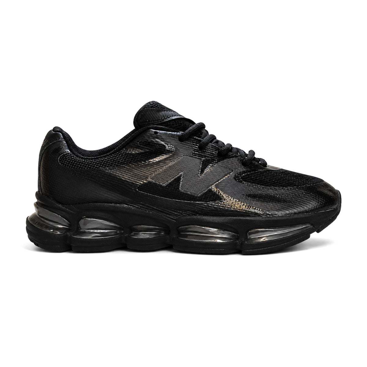 New Balance 2002R Black